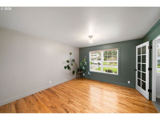 425 WELEBER St, Oregon City, OR 97045