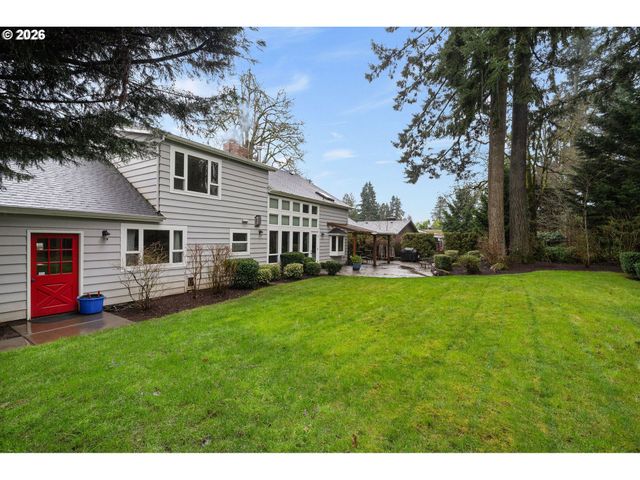 425 WELEBER St, Oregon City, OR 97045