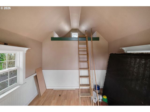 425 WELEBER St, Oregon City, OR 97045