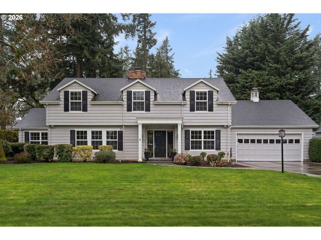 425 WELEBER St, Oregon City, OR 97045