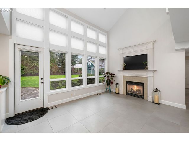 425 WELEBER St, Oregon City, OR 97045