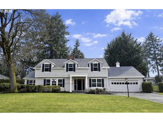 425 WELEBER St, Oregon City, OR 97045