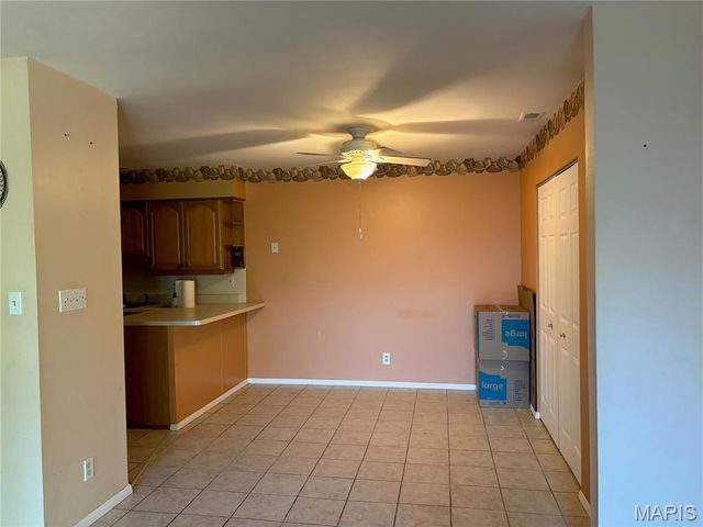 10011 Echoridge Lane G, Mehlville, MO 63125
