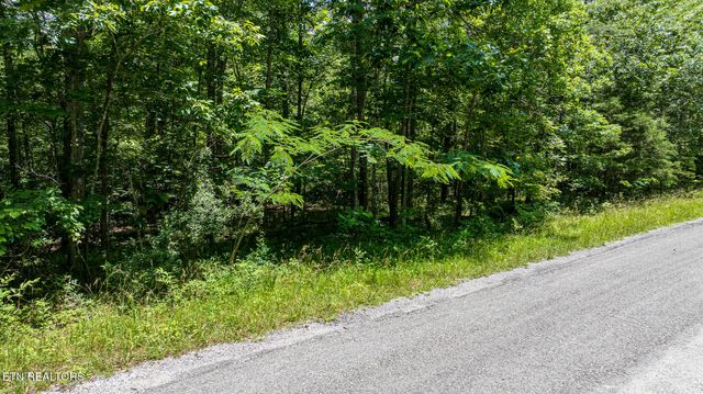 5011 Ostego Drive, Crossville, TN 38572