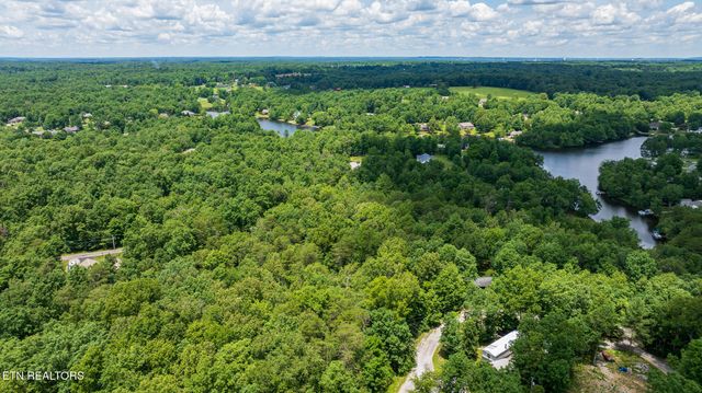 5011 Ostego Drive, Crossville, TN 38572