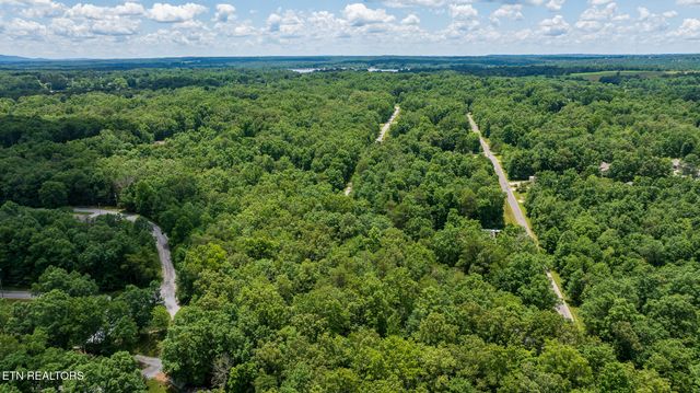 5011 Ostego Drive, Crossville, TN 38572