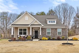 186 Park Place Circle, Winston-salem, NC 27107