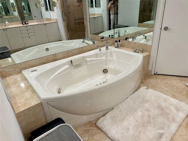 785 Crandon Blvd 803, Key Biscayne, FL 33149