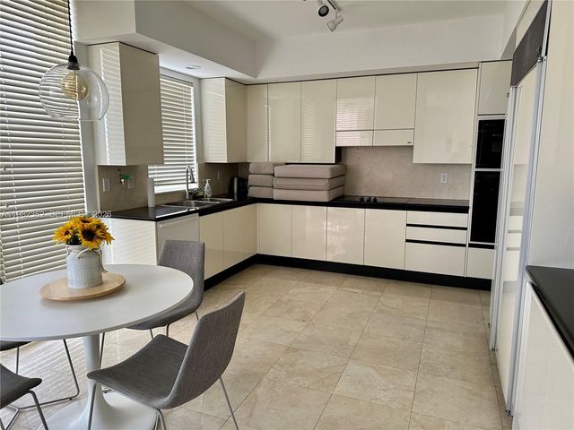 785 Crandon Blvd 803, Key Biscayne, FL 33149