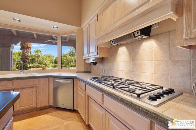 71150 N Thunderbird Terrace, Rancho Mirage, CA 92270