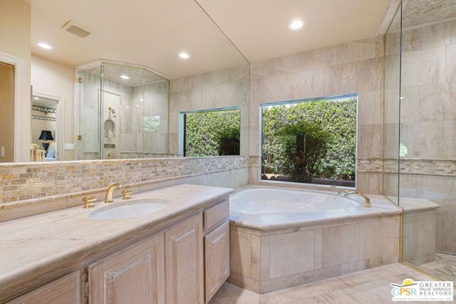71150 N Thunderbird Terrace, Rancho Mirage, CA 92270