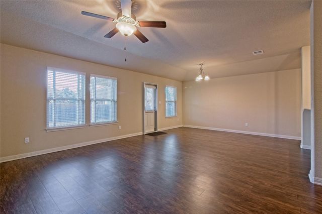 713 Hedgewood DR, Georgetown, TX 78628