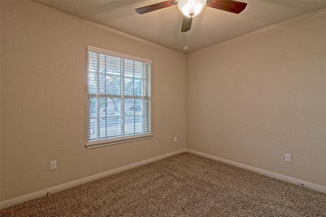 713 Hedgewood DR, Georgetown, TX 78628