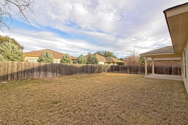 713 Hedgewood DR, Georgetown, TX 78628