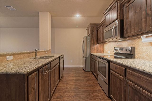 713 Hedgewood DR, Georgetown, TX 78628