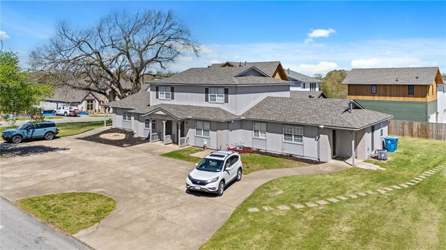 106 NW Park Street, Bentonville, AR 72712