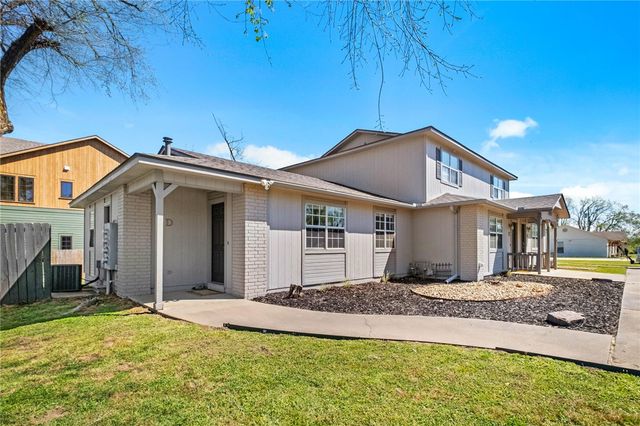 106 NW Park Street, Bentonville, AR 72712