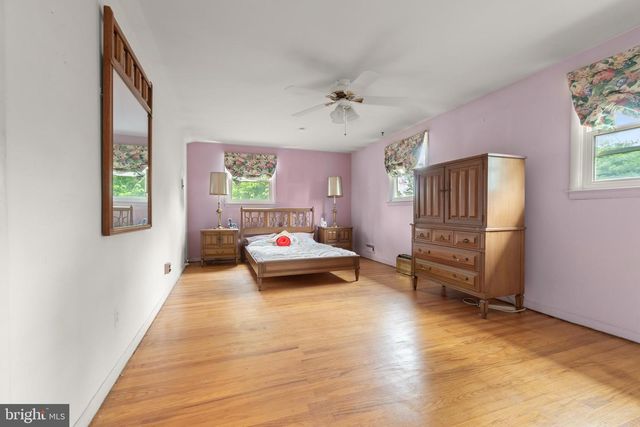 118 CHAUCER PL, Cherry Hill, NJ 08003