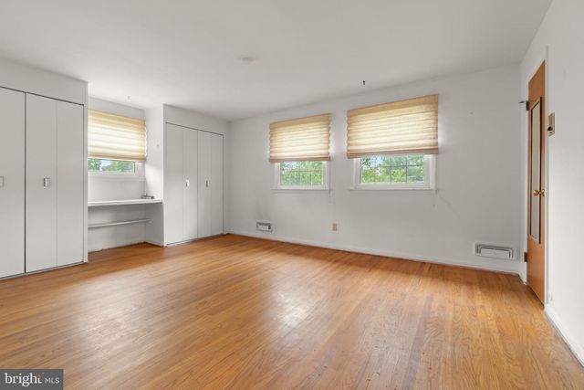 118 CHAUCER PL, Cherry Hill, NJ 08003