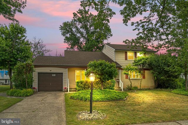 118 CHAUCER PL, Cherry Hill, NJ 08003