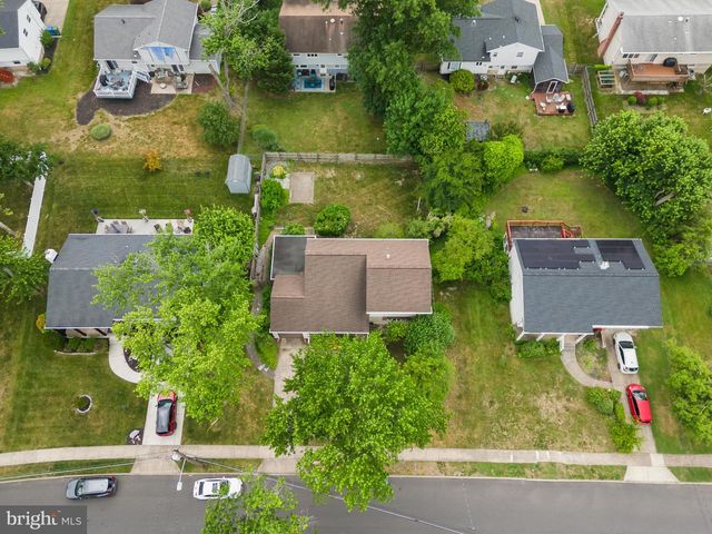 118 CHAUCER PL, Cherry Hill, NJ 08003