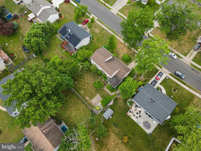 118 CHAUCER PL, Cherry Hill, NJ 08003