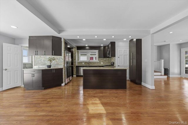 10973 200th Street, Saint Albans, NY 11412