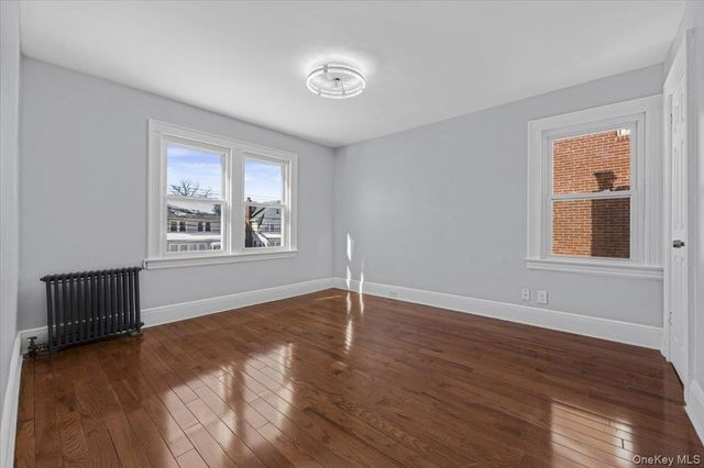 10973 200th Street, Saint Albans, NY 11412