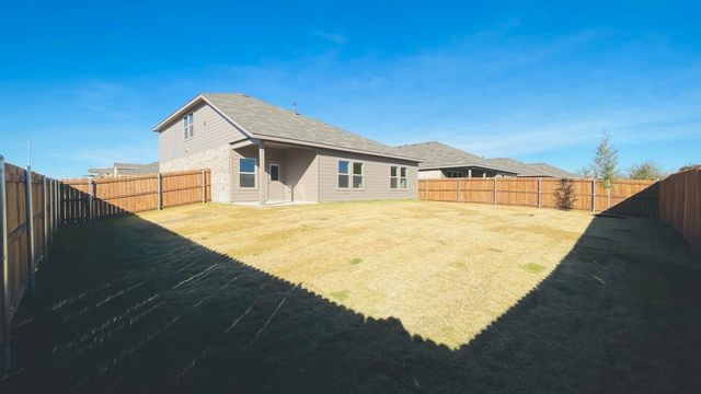 10613 DRIPPING CREEK Lane, Fort Worth, TX 76036