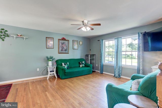 10818 LEAVELLS RD, Fredericksburg, VA 22407