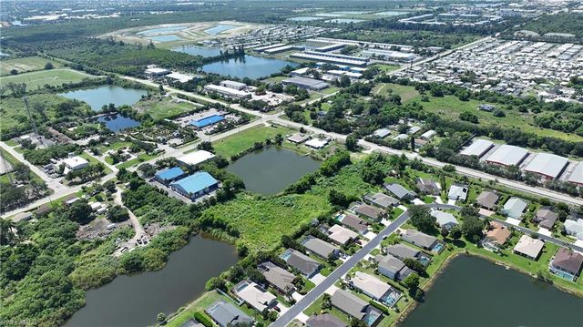11088 Kelly RD, Fort Myers, FL 33908