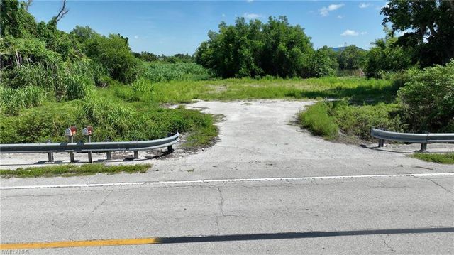 11088 Kelly RD, Fort Myers, FL 33908