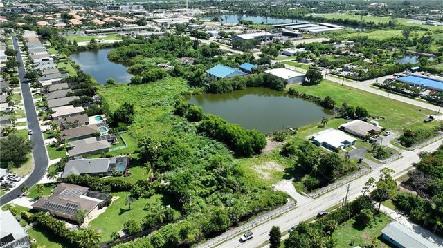 11088 Kelly RD, Fort Myers, FL 33908