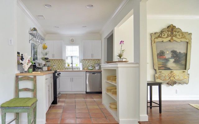 8718 Daytonia Avenue, Dallas, TX 75218