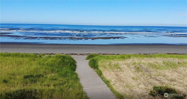 1332 Cohasset Crest N, Westport, WA 98595