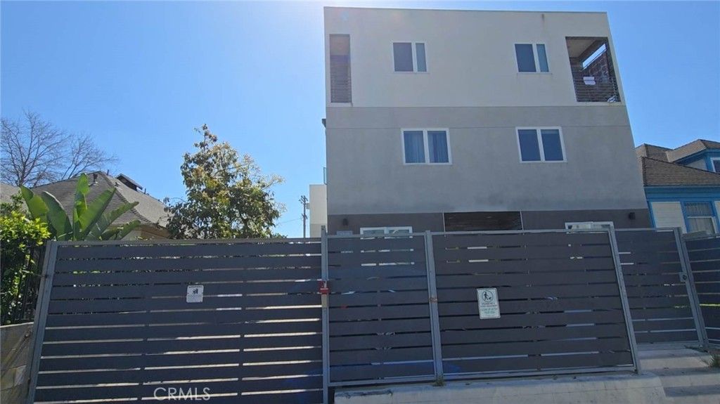 2250 W 14th, Los Angeles, CA 90006