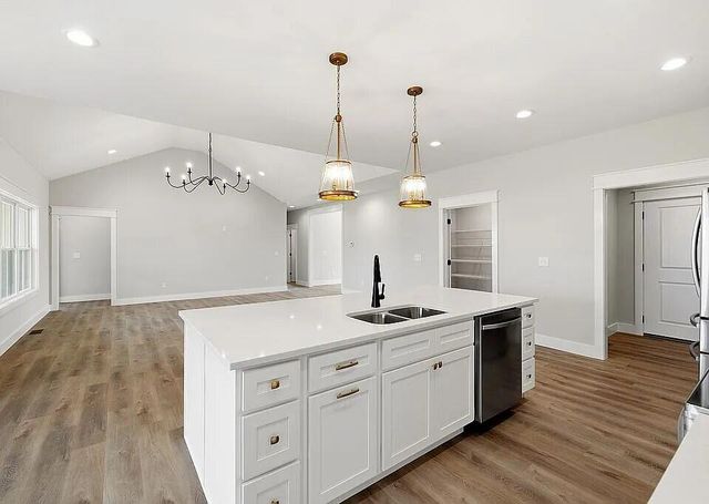 925 Meadow Lane, Harrodsburg, KY 40330