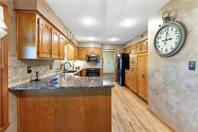 12416 E 58th Terrace, Kansas City, MO 64133