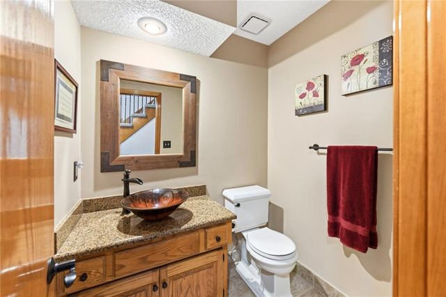 12416 E 58th Terrace, Kansas City, MO 64133