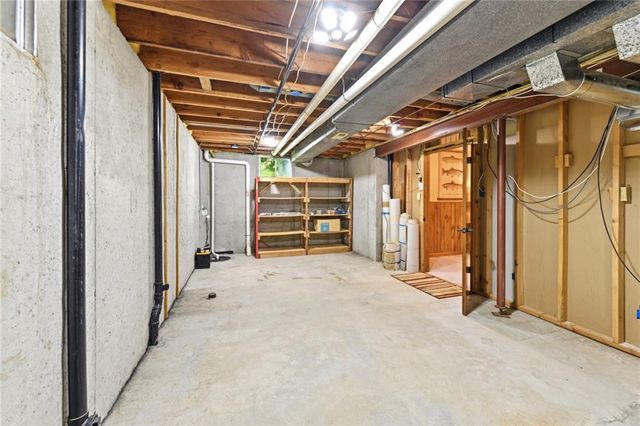 12416 E 58th Terrace, Kansas City, MO 64133