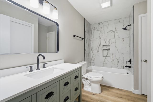 130 29th St Court, Marion, IA 52302