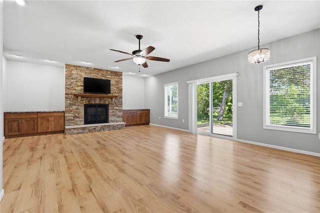 130 29th St Court, Marion, IA 52302