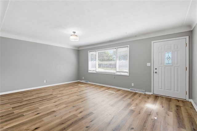 130 29th St Court, Marion, IA 52302