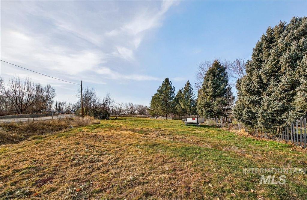 1015 S Main, Star, ID 83669 photo 12