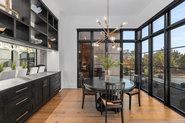 121 Greystone Pt, Boerne, TX 78006