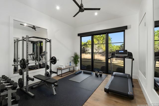 121 Greystone Pt, Boerne, TX 78006