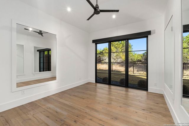 121 Greystone Pt, Boerne, TX 78006