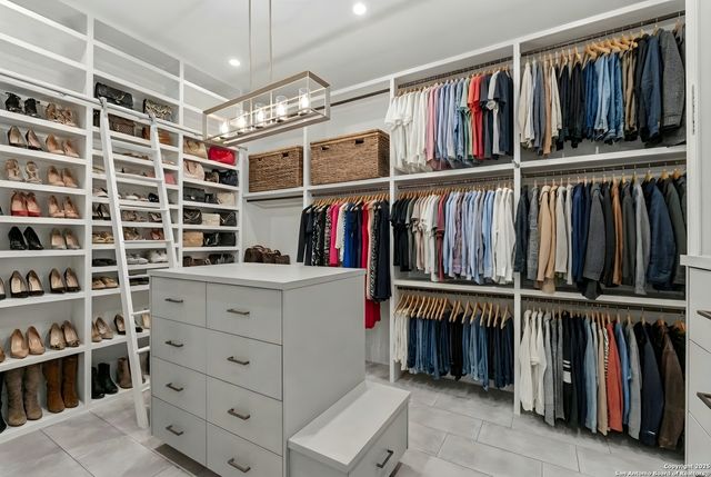 121 Greystone Pt, Boerne, TX 78006