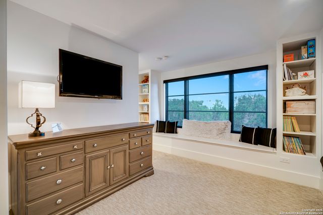 121 Greystone Pt, Boerne, TX 78006