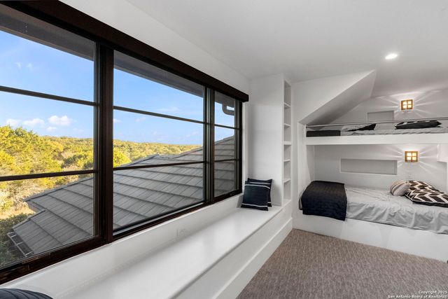 121 Greystone Pt, Boerne, TX 78006